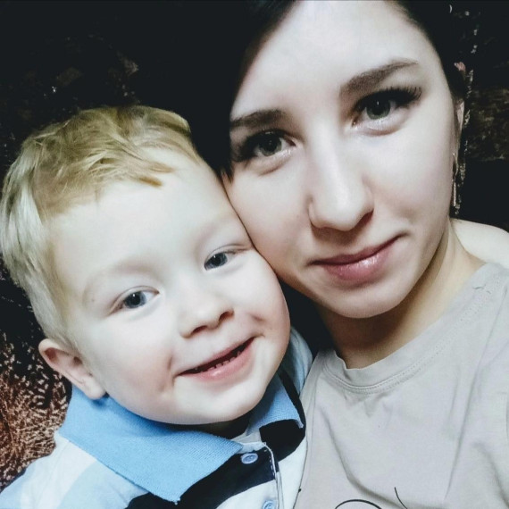 С днём Мамы поздравляем..