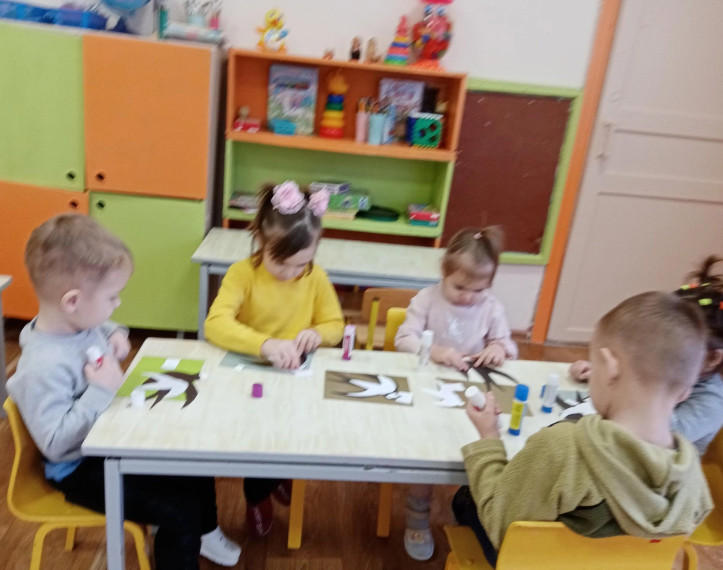 Блокадная ласточка в детском саду..