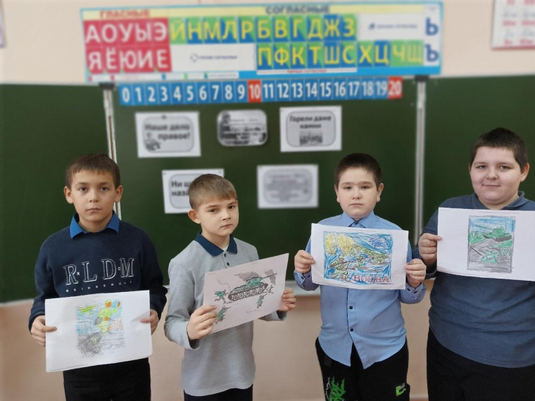 Говорили о мужестве воинов, победивших фашизм..